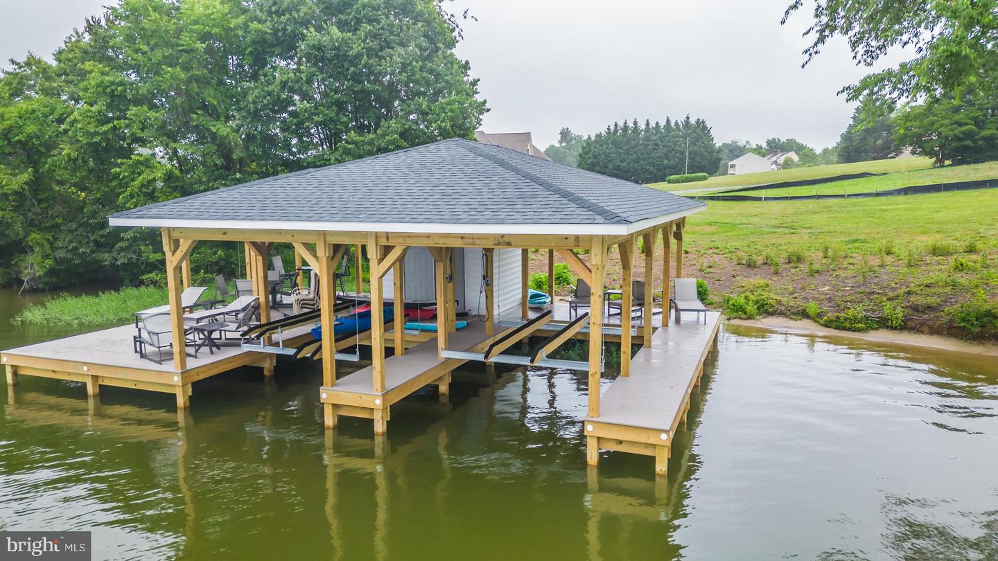 6501 Water View Ln
