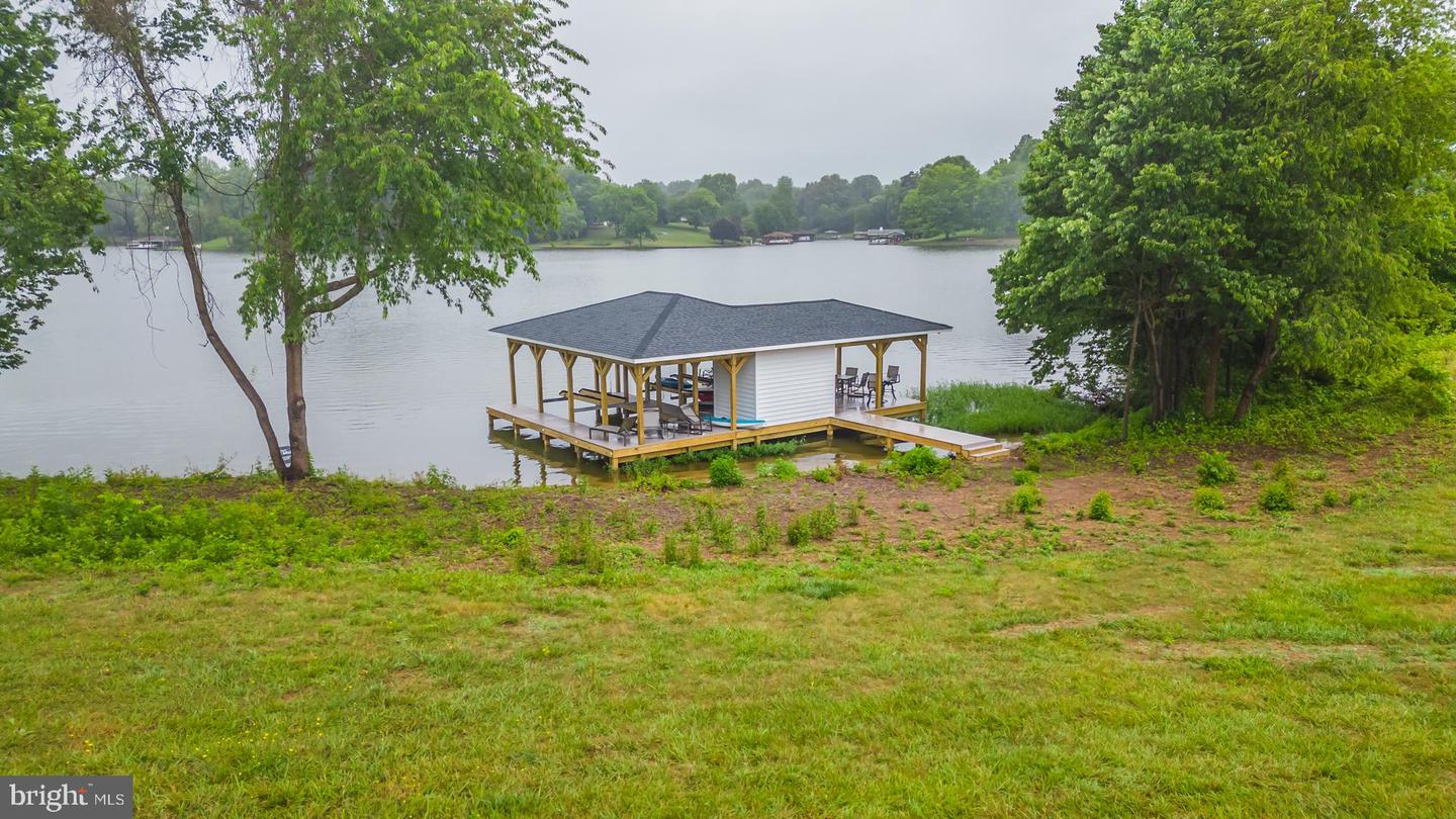 6501 Water View Ln