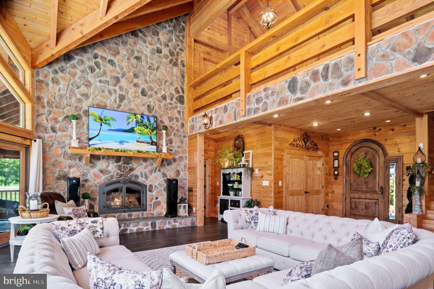 6700 Water View Ln