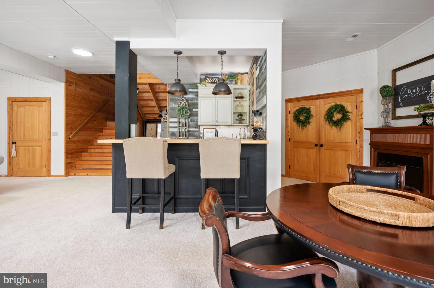 6700 Water View Ln