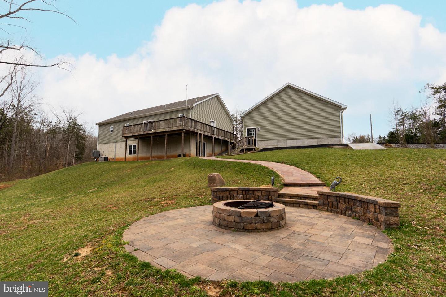 15604 Heth Dr