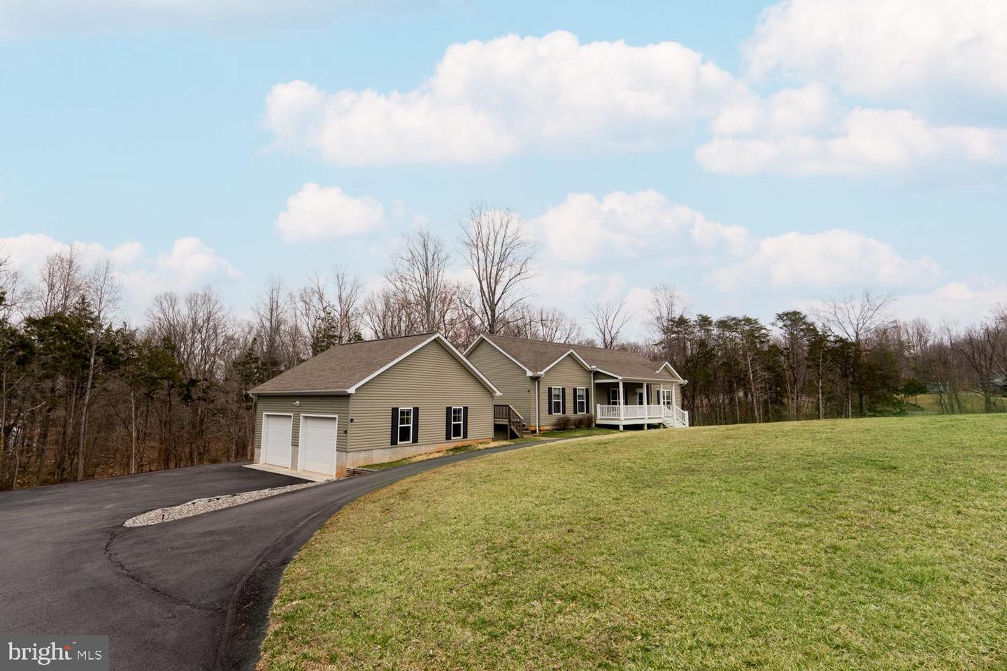 15604 Heth Dr