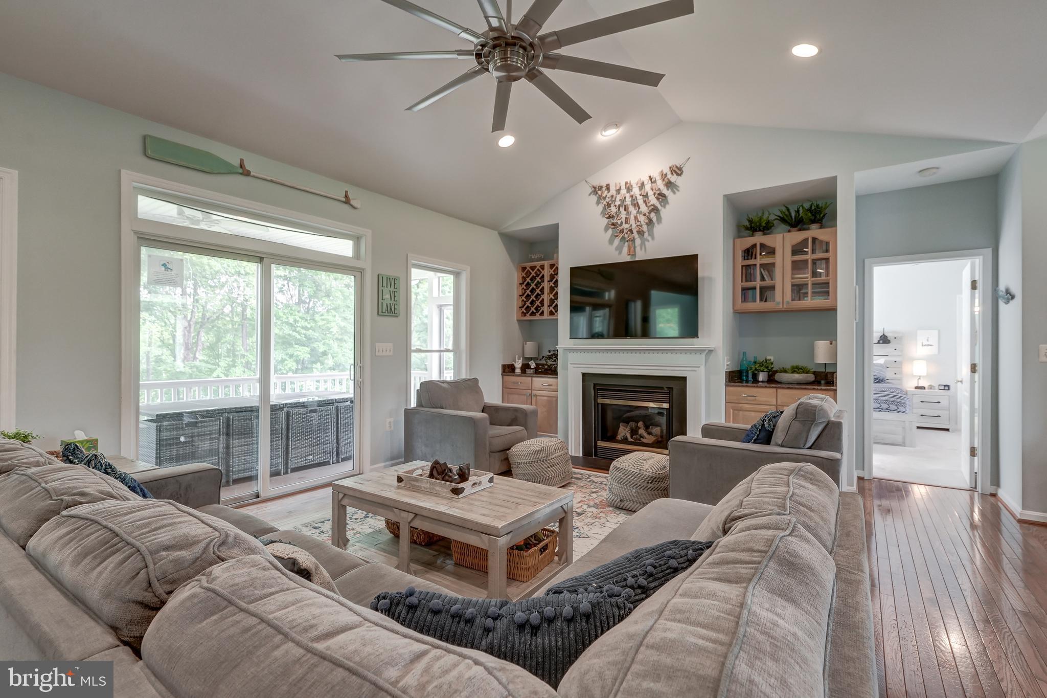 15507 CHESTNUT TREE COURT