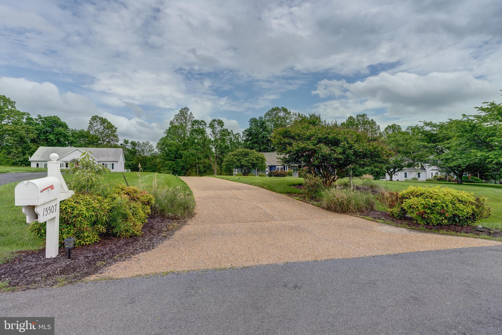 15507 CHESTNUT TREE COURT