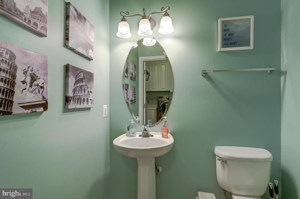 15507 CHESTNUT TREE COURT