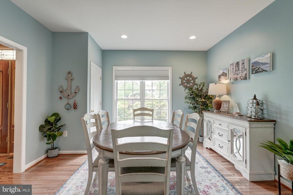 15507 CHESTNUT TREE COURT