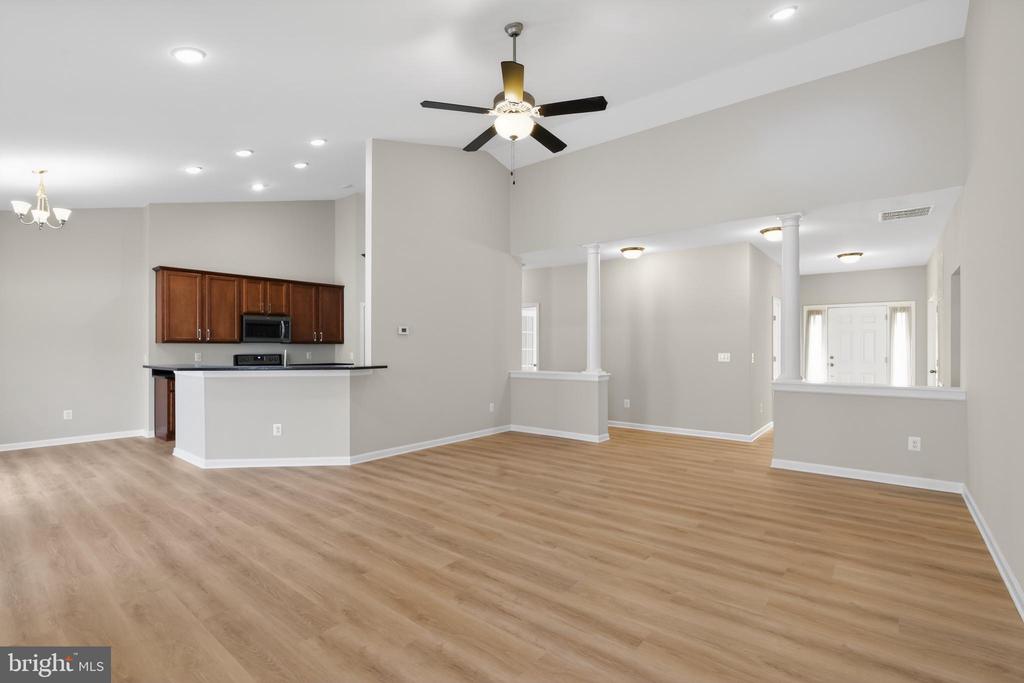 3130 TRAVIS LANE