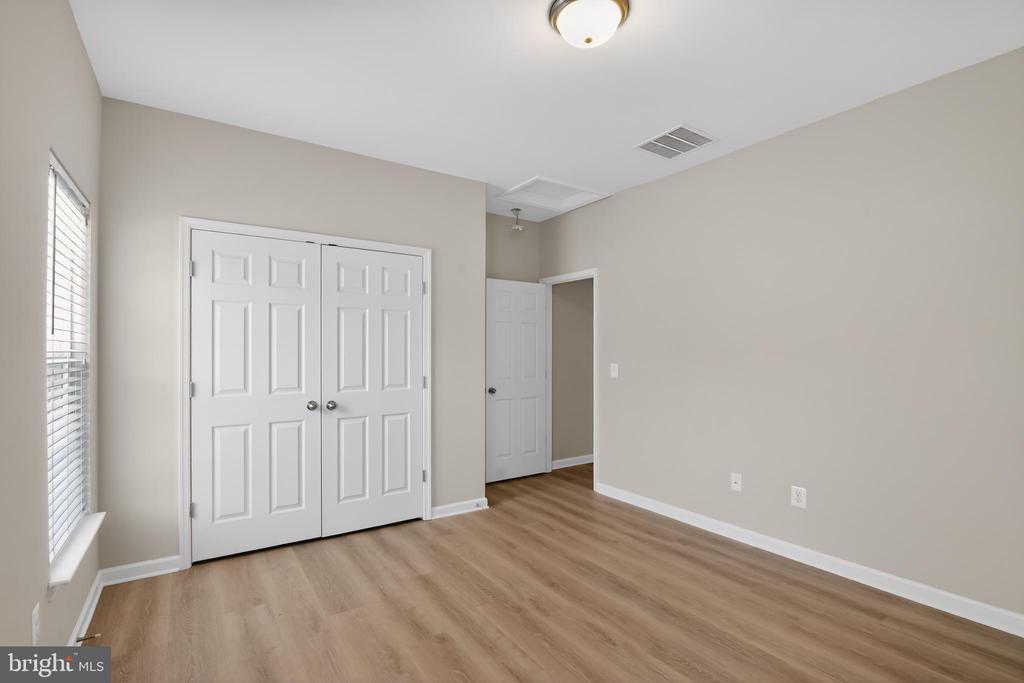 3130 TRAVIS LANE