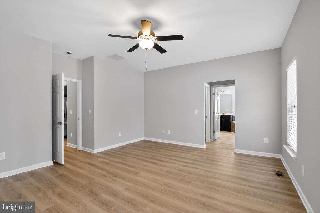 3130 TRAVIS LANE