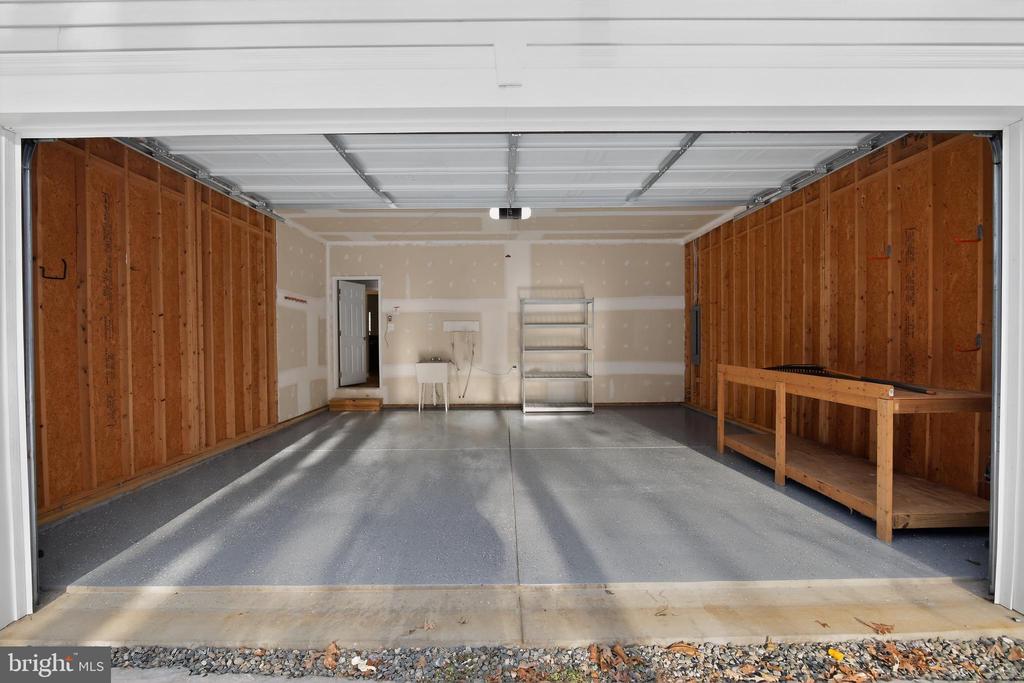 3130 TRAVIS LANE