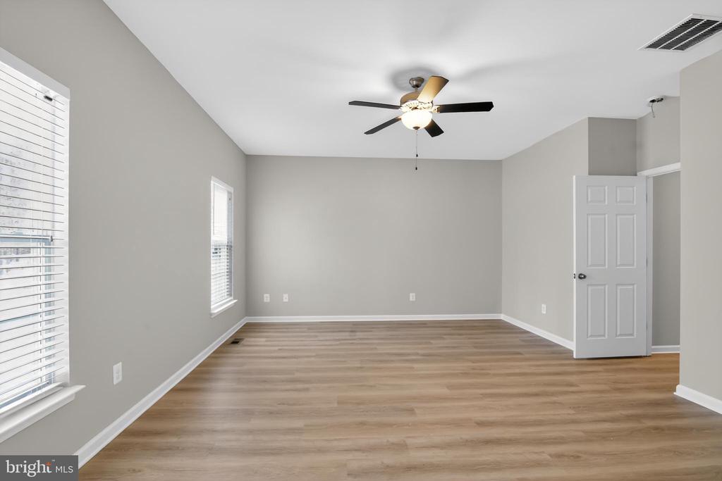 3130 TRAVIS LANE