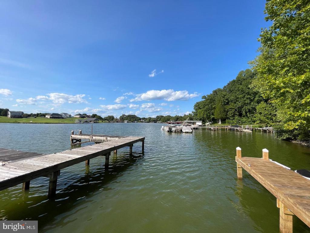 6608 WATER VIEW LANE