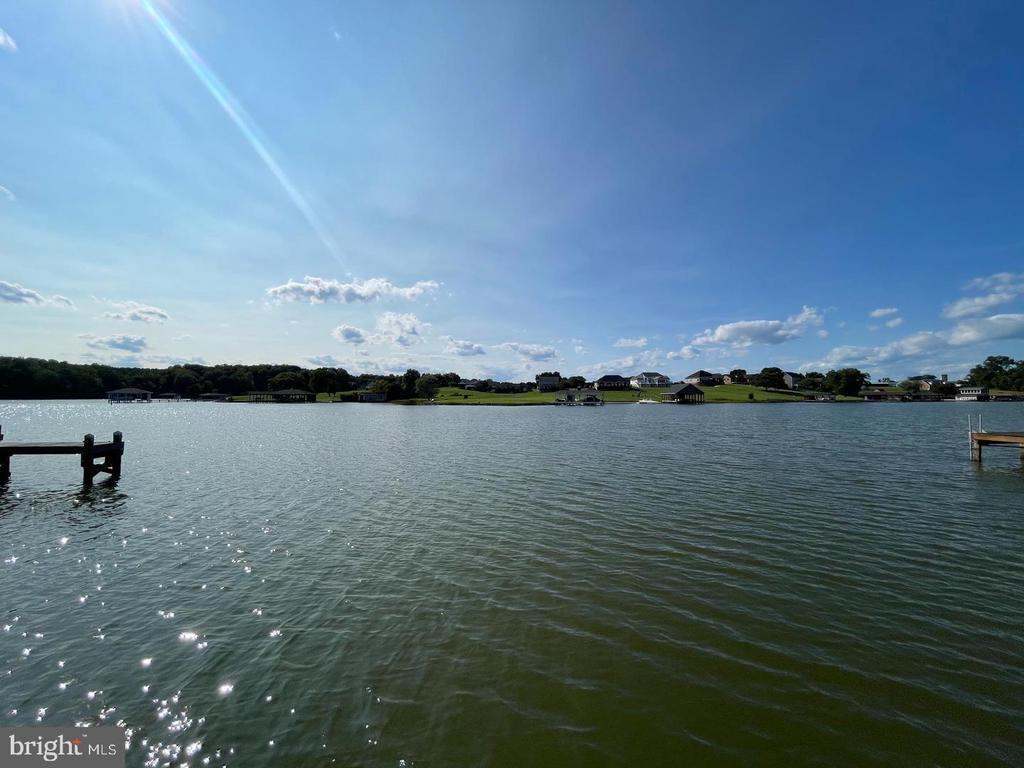 6608 WATER VIEW LANE
