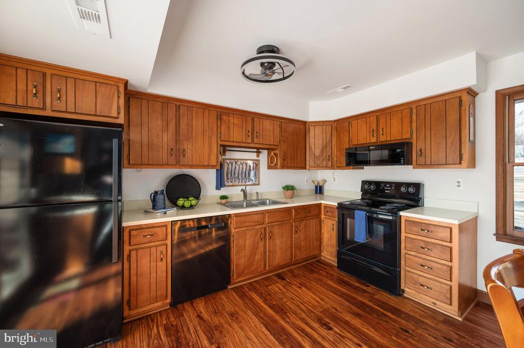 13608 ELNORA BROOKS LANE