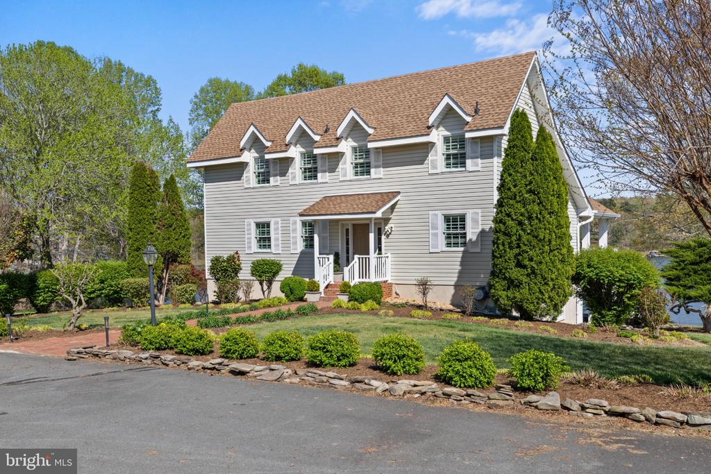 15101 PLENTIFUL LANE