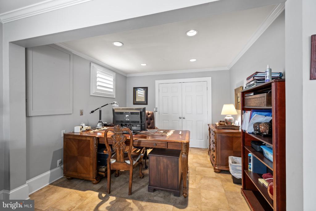 15101 PLENTIFUL LANE