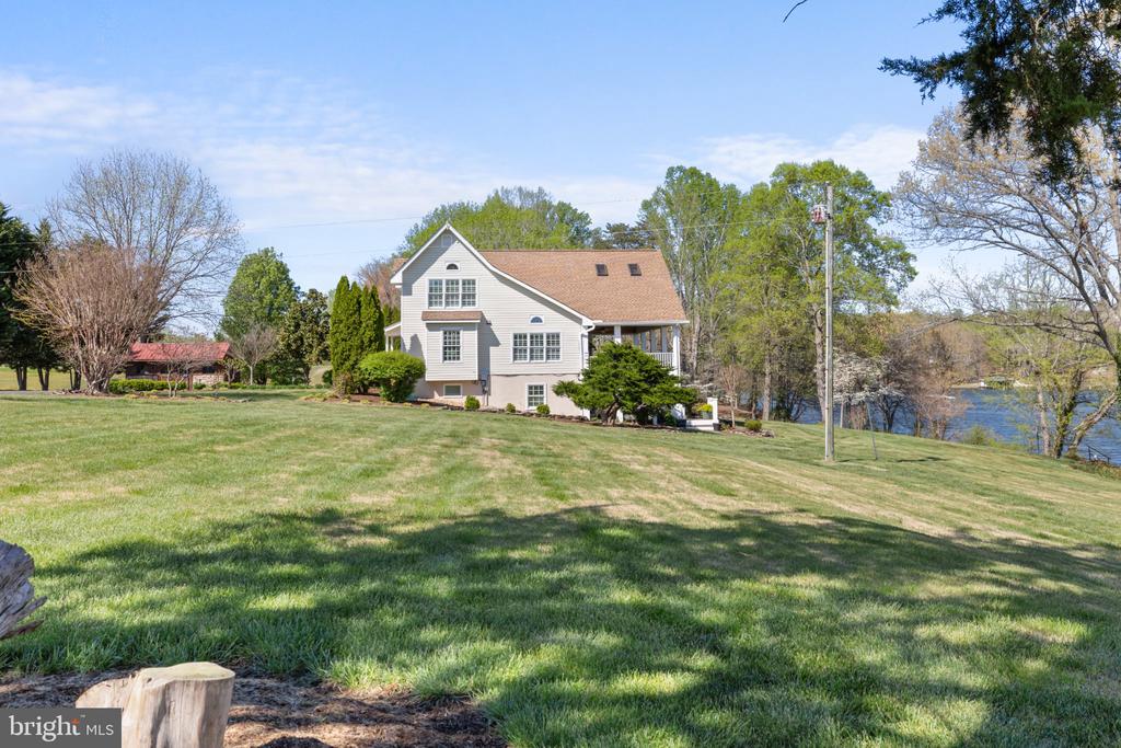 15101 PLENTIFUL LANE
