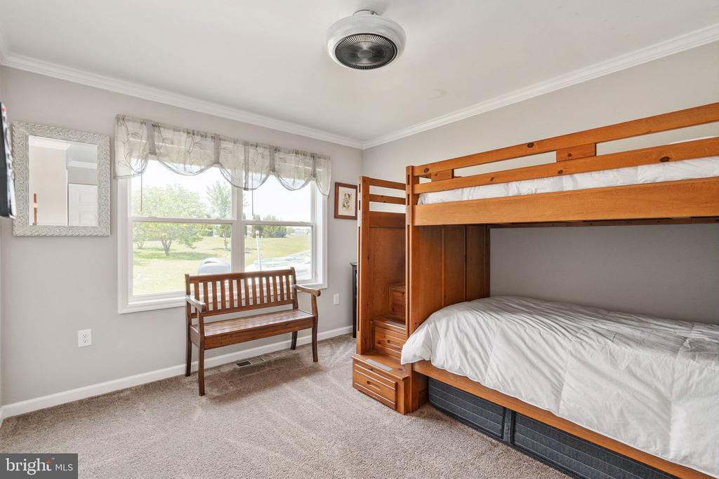 15704 LAKE LEA COURT