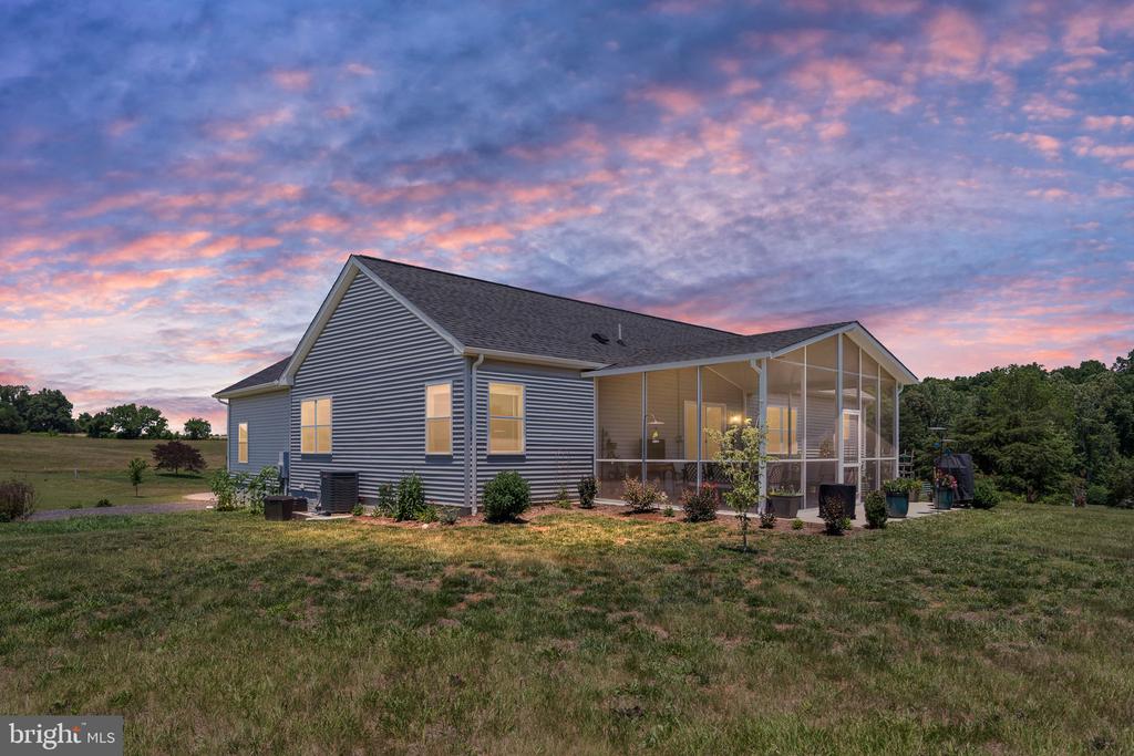 15704 LAKE LEA COURT