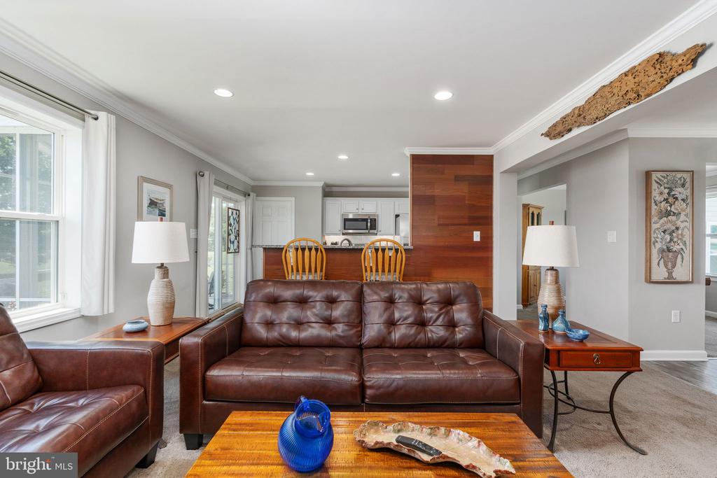 15704 LAKE LEA COURT
