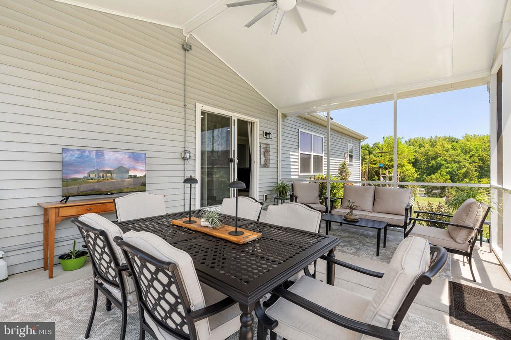 15704 LAKE LEA COURT