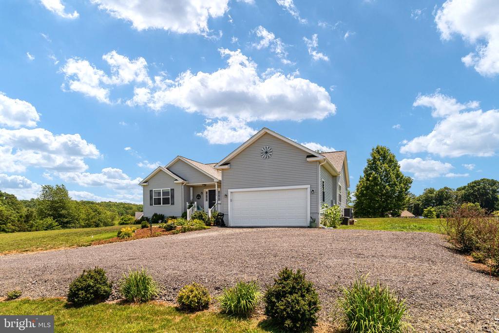 15704 LAKE LEA COURT