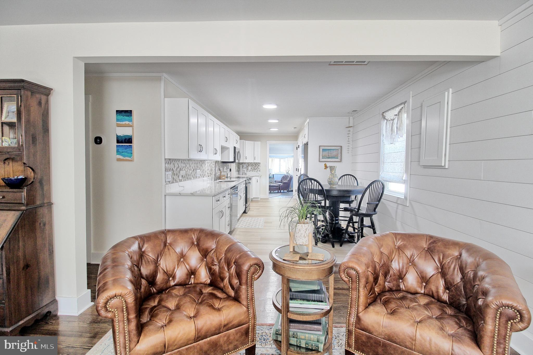 215 Locust Ave