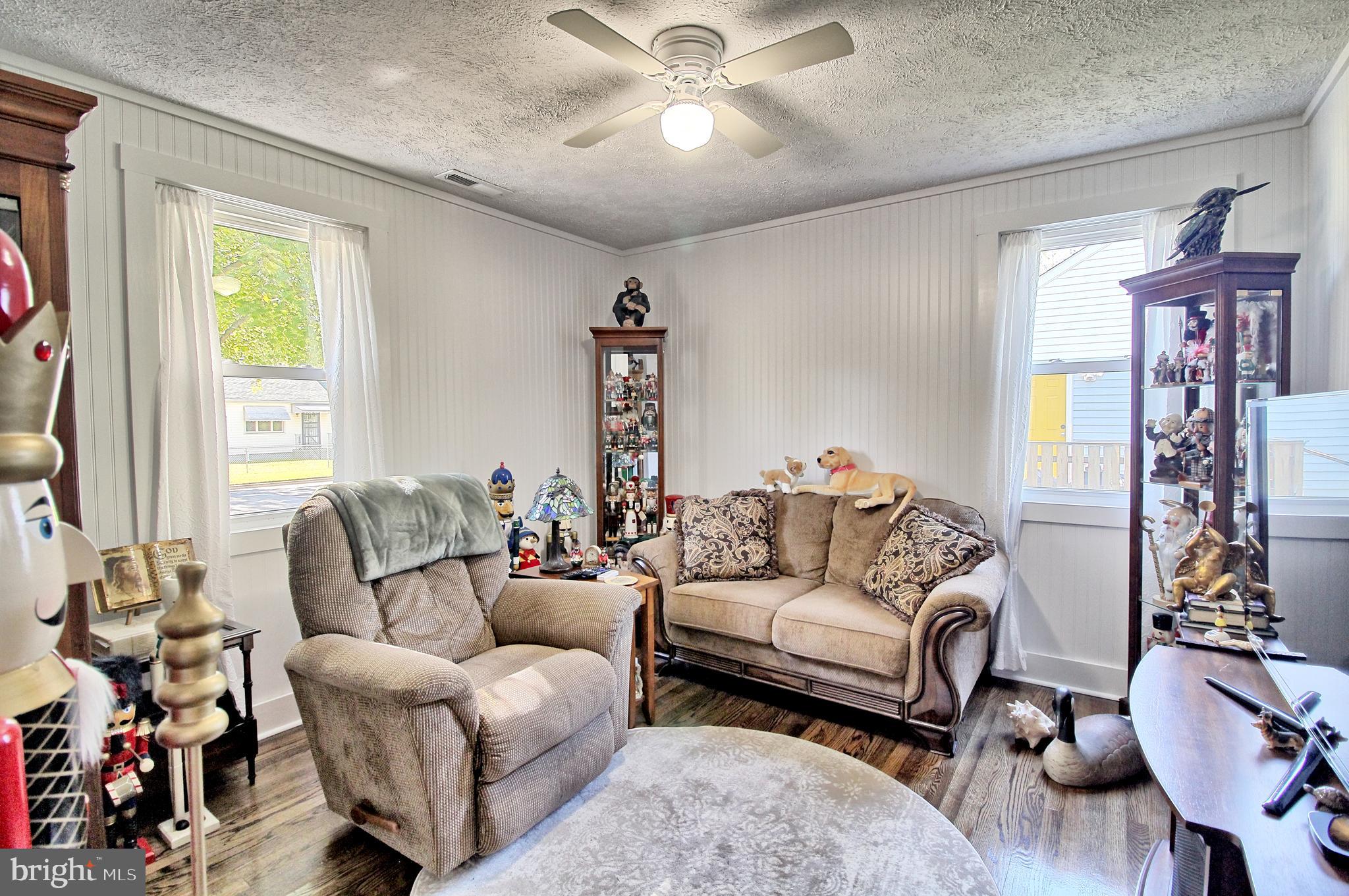 215 Locust Ave