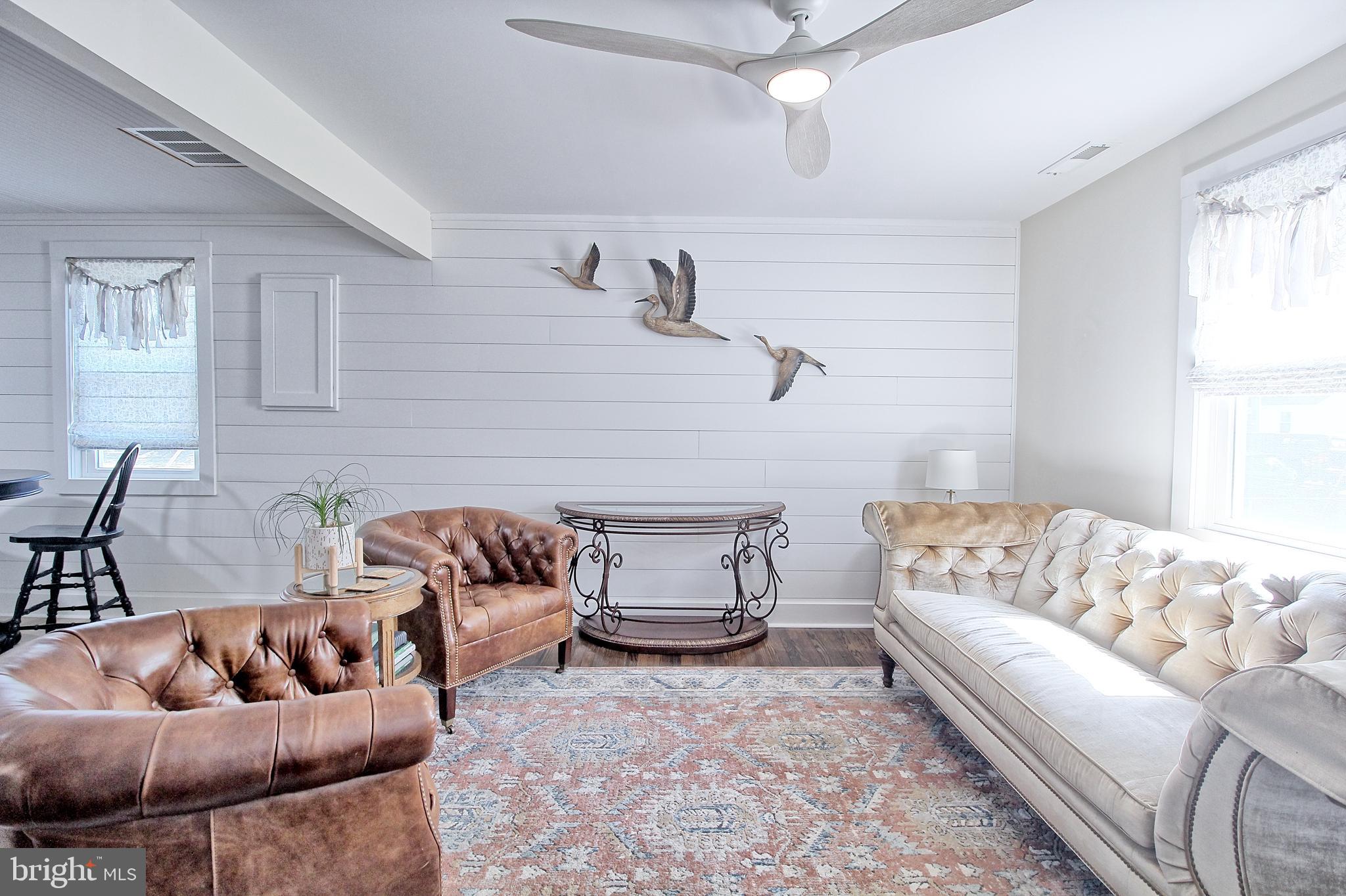 215 Locust Ave