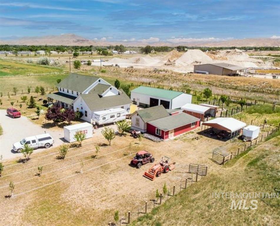 3310 Kings Lane