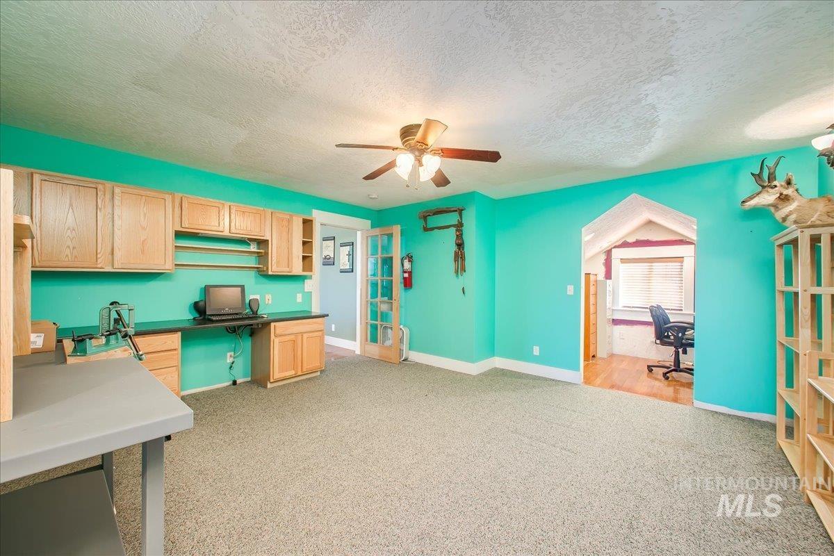 3310 Kings Lane