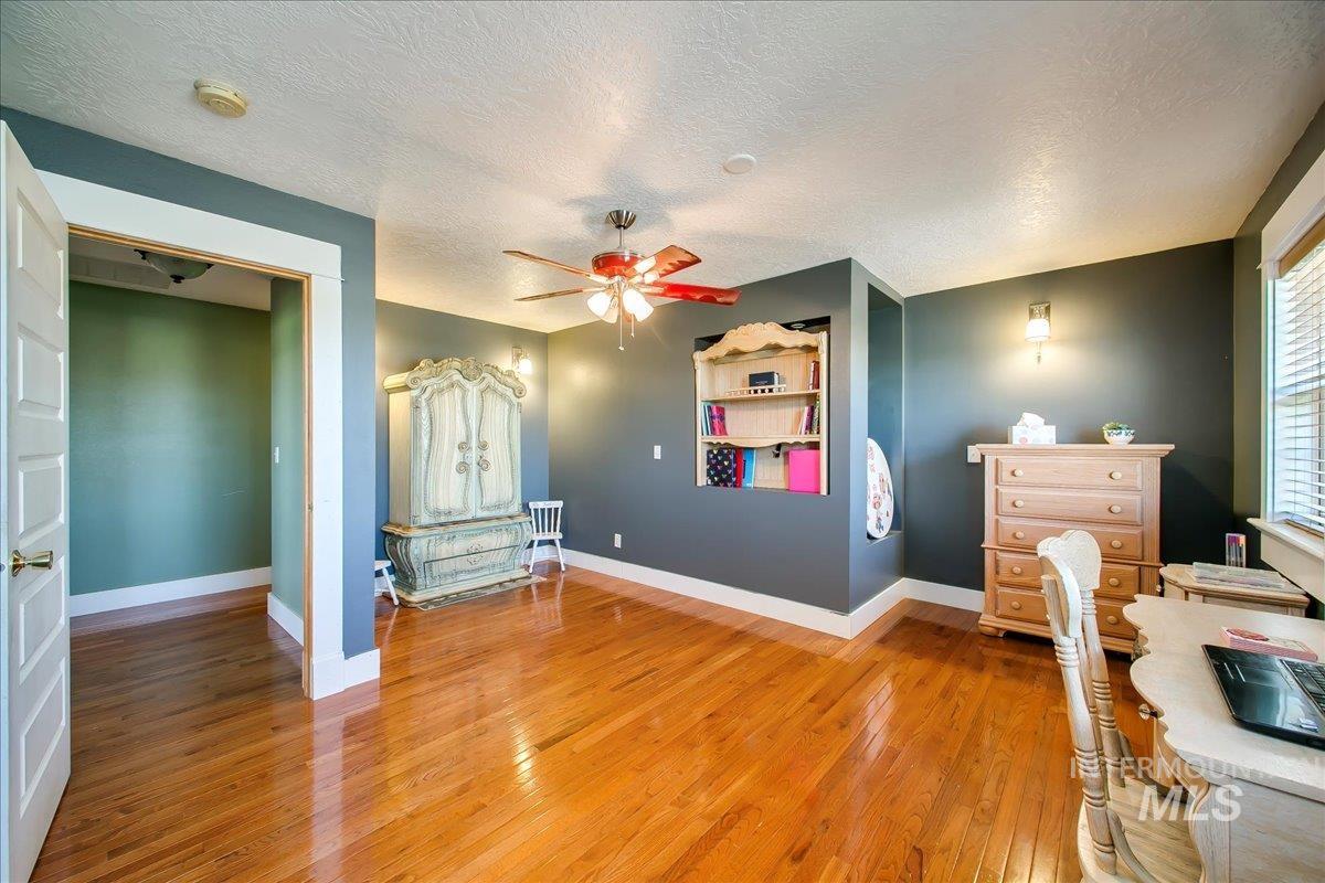 3310 Kings Lane