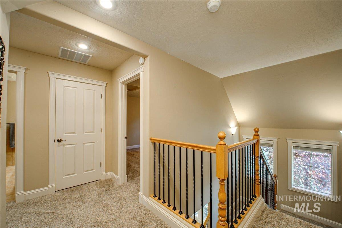 124 W Stone Path Ln
