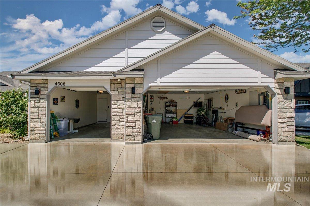 4506 W Niemann St.
