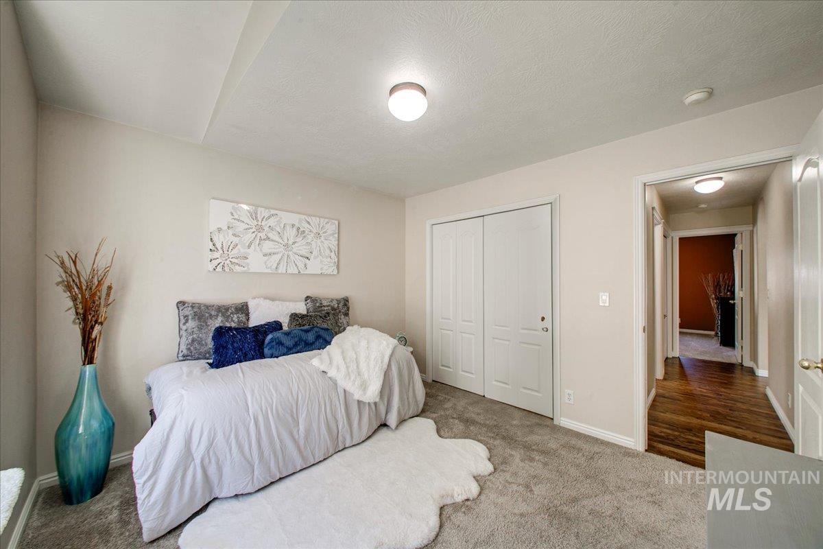 4506 W Niemann St.