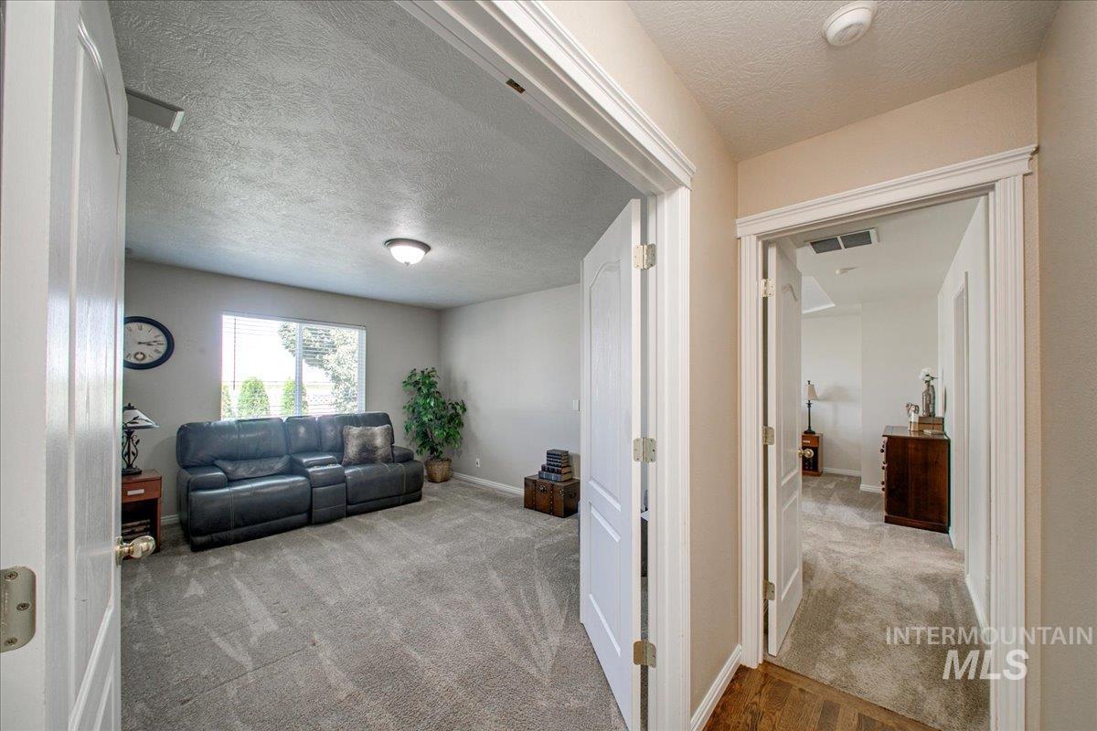 4506 W Niemann St.