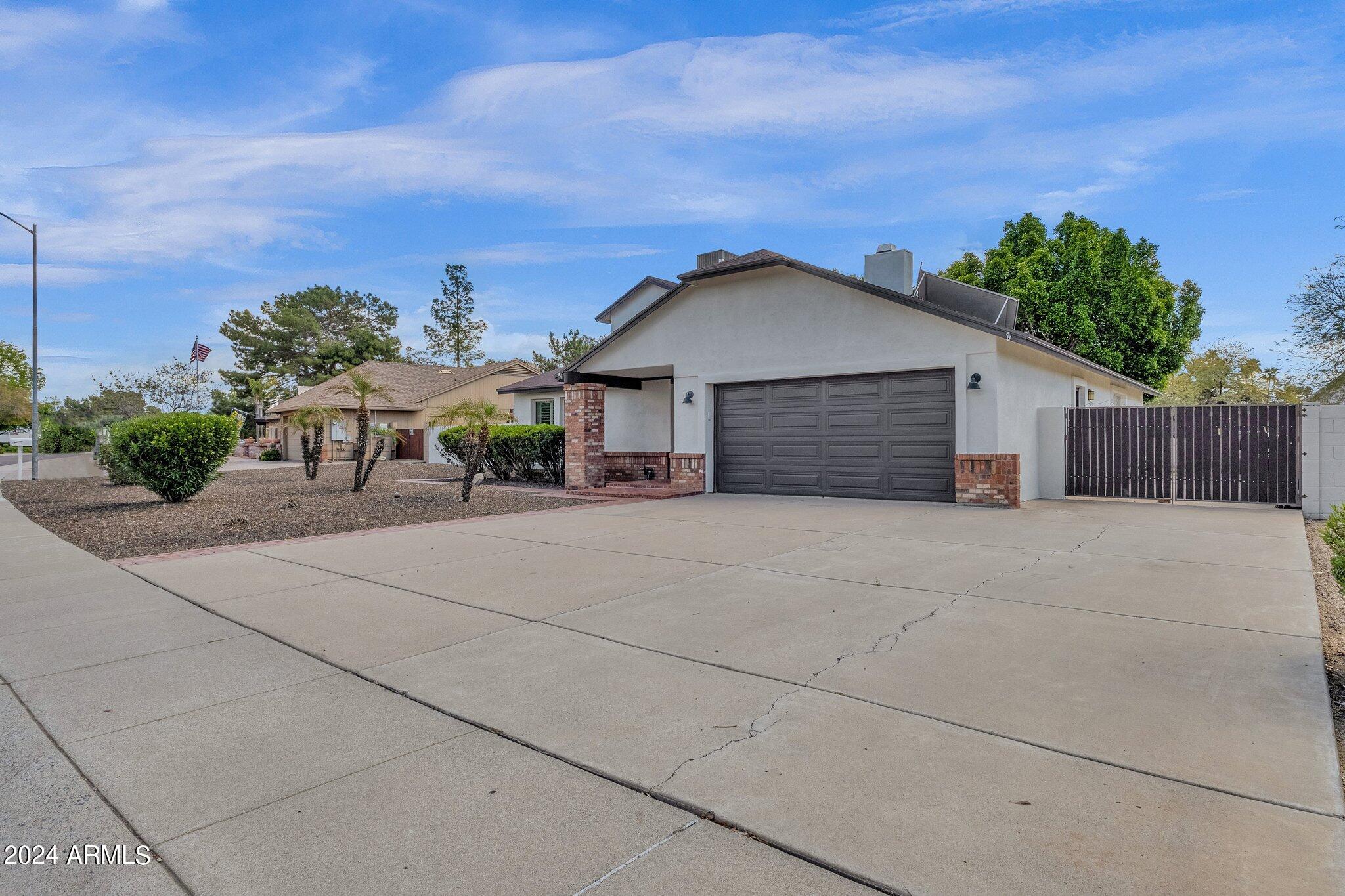 5359 E JUNIPER Avenue