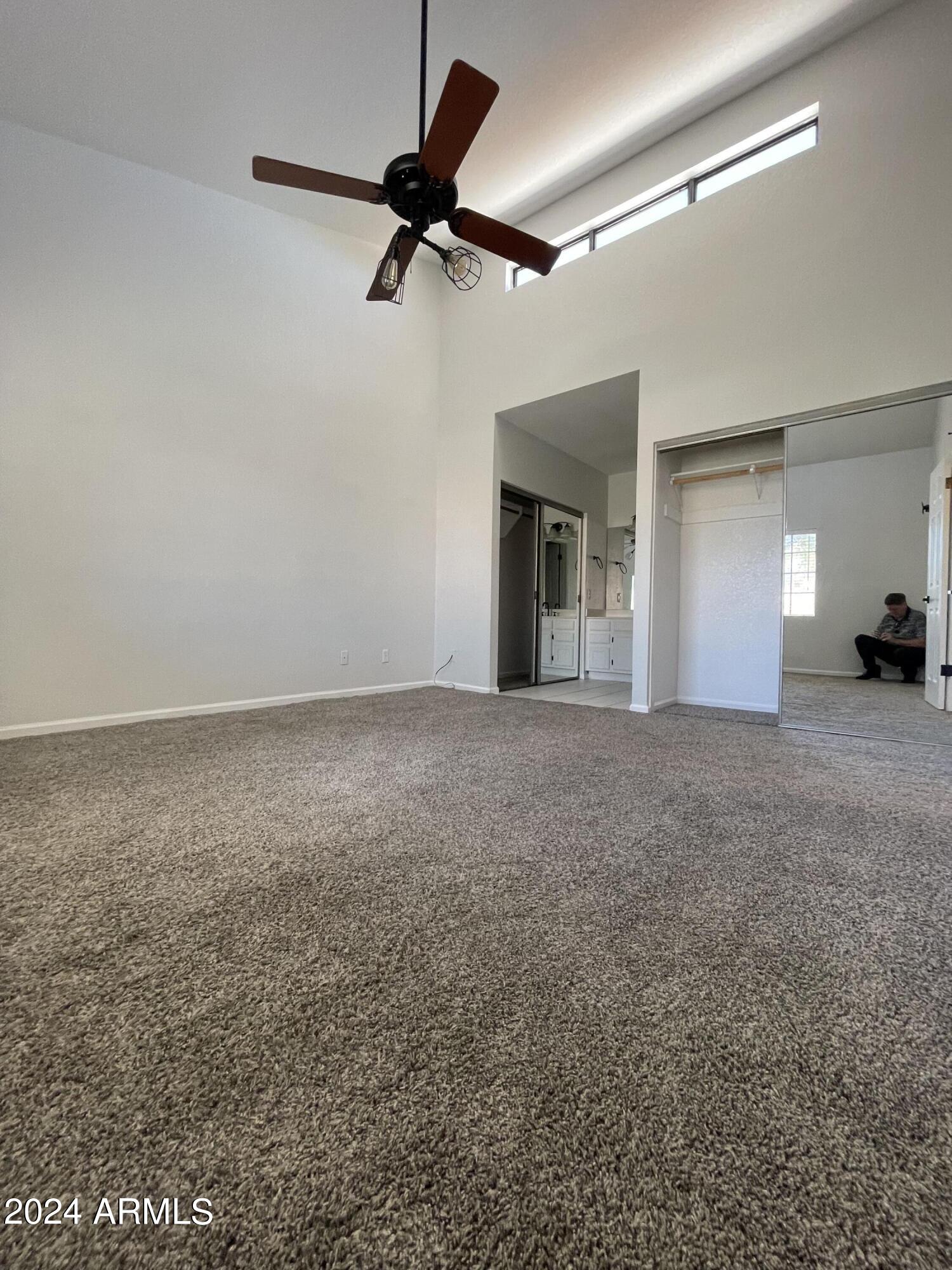 5640 E BELL Road, 1019