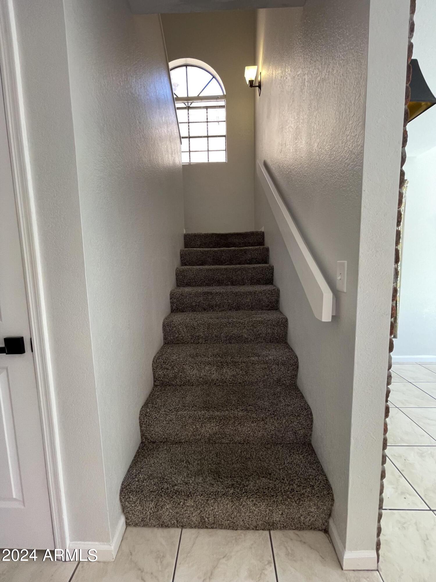 5640 E BELL Road, 1019