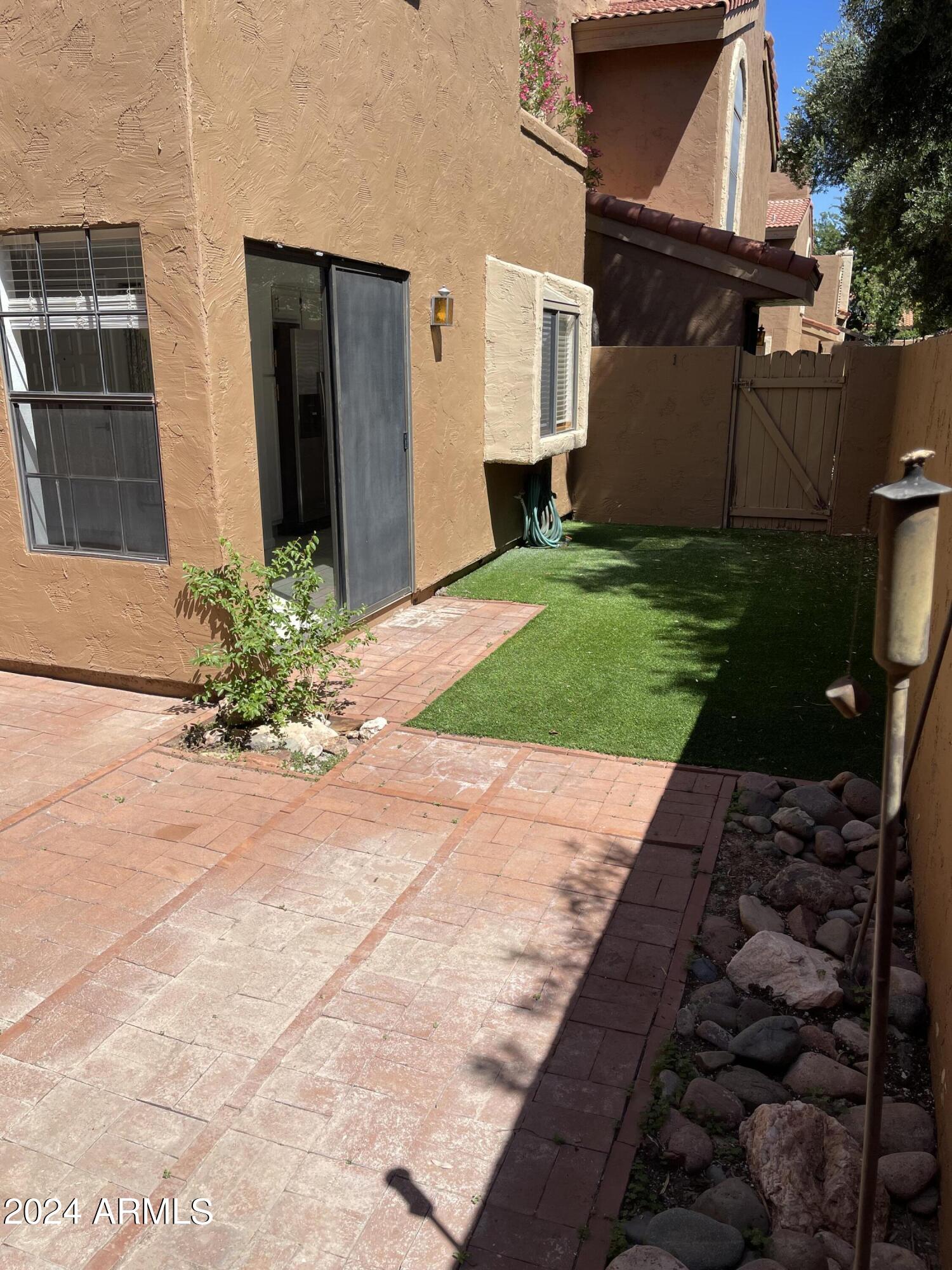 5640 E BELL Road, 1019