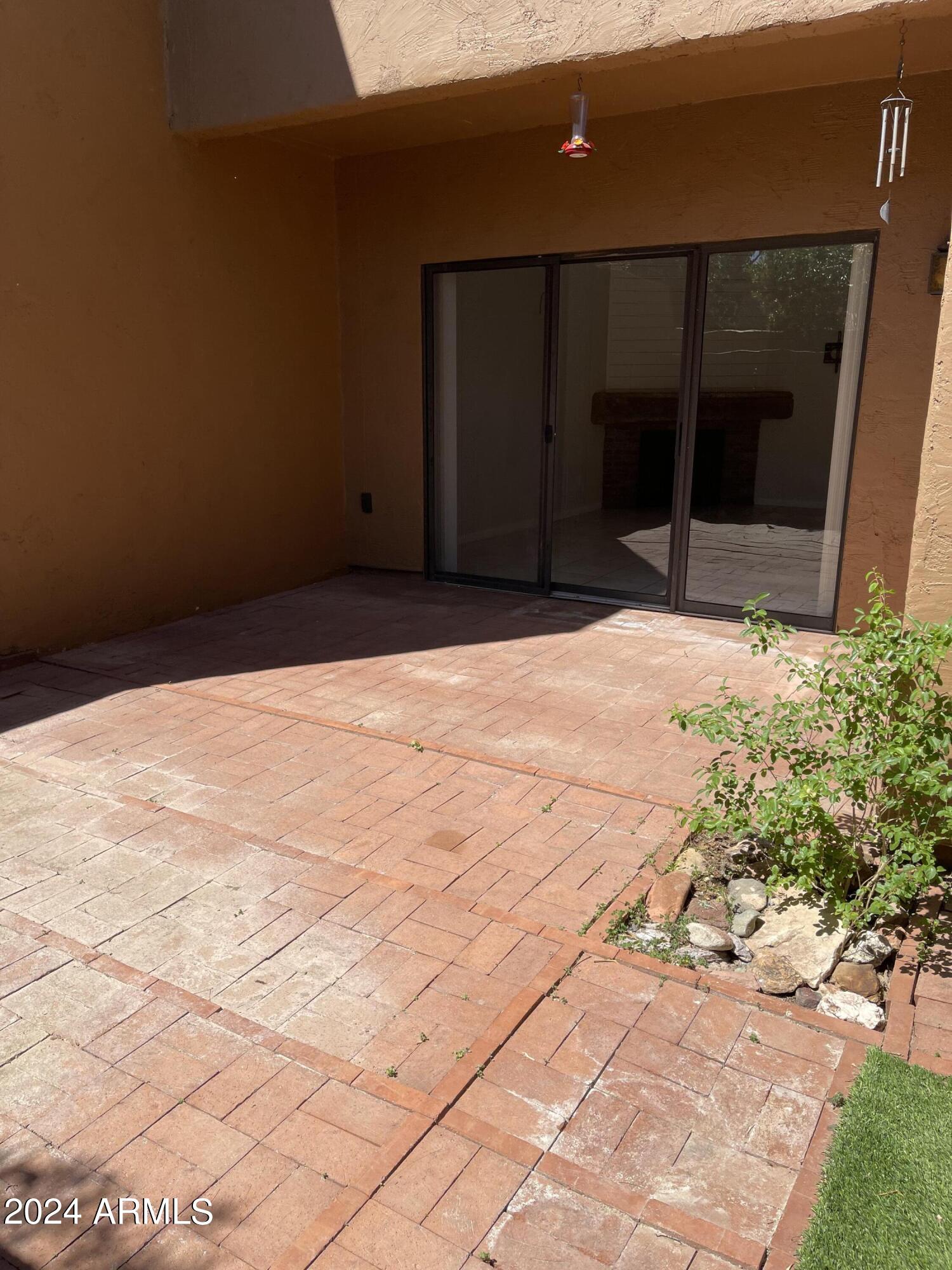 5640 E BELL Road, 1019