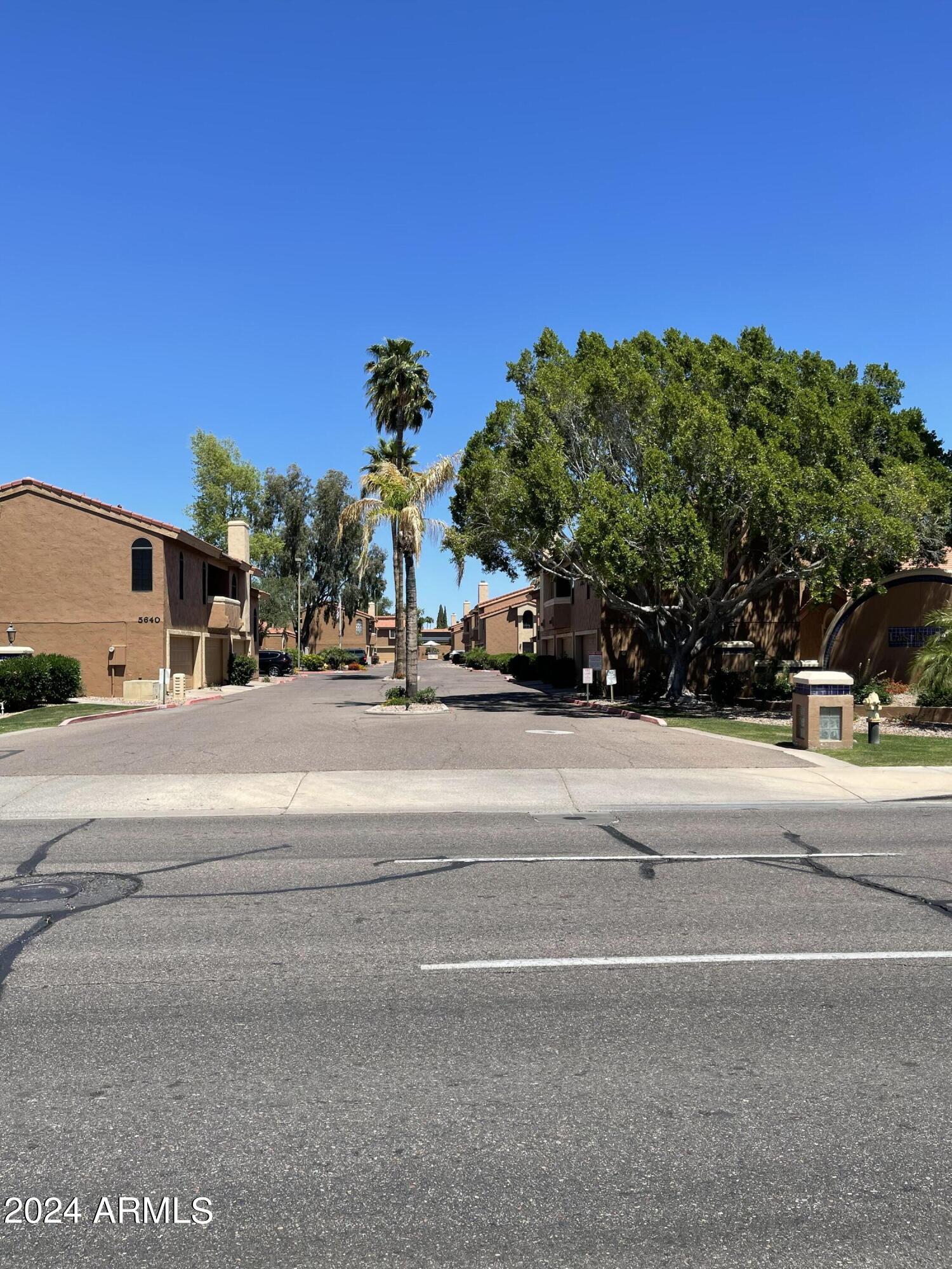 5640 E BELL Road, 1019