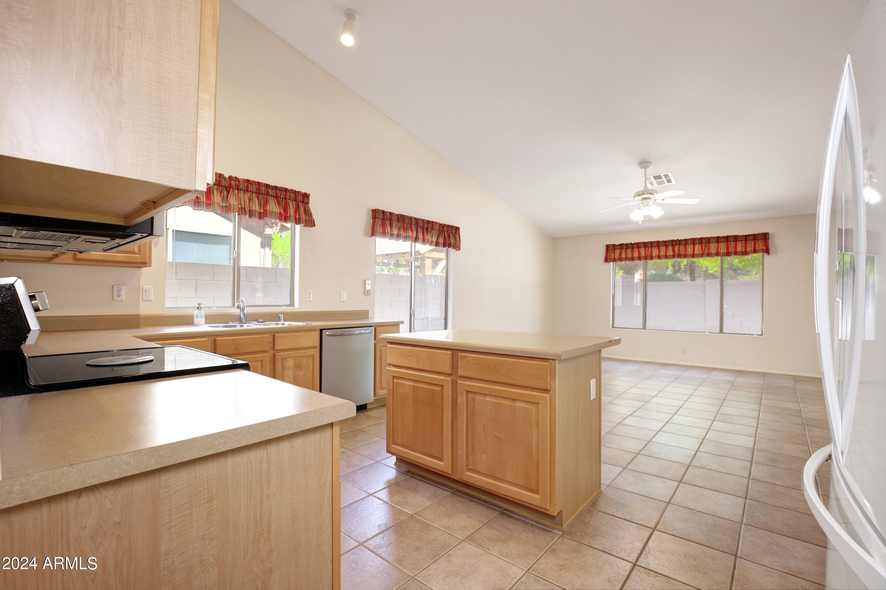 20015 N 40TH Drive