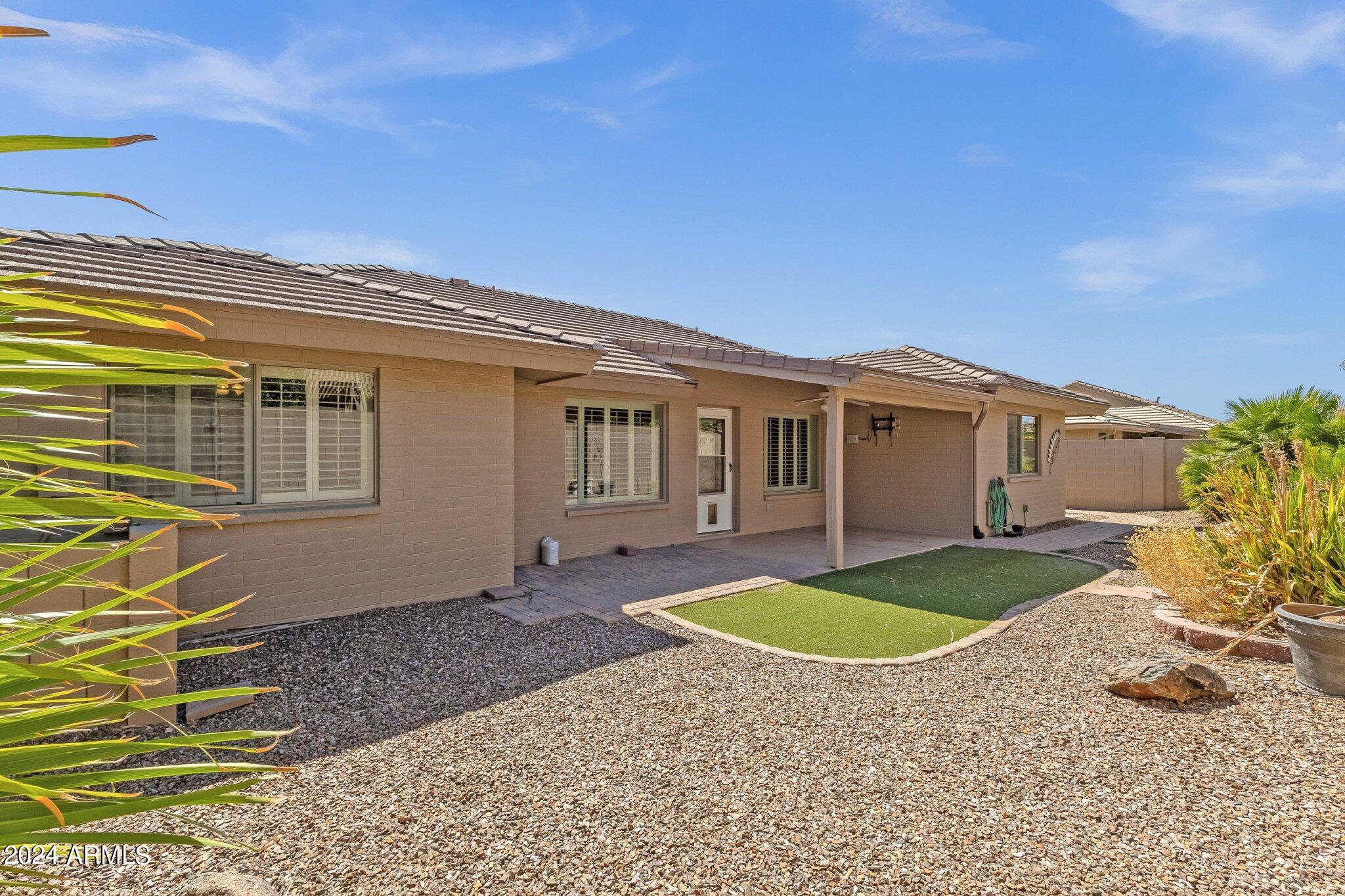 10910 E ORO Avenue