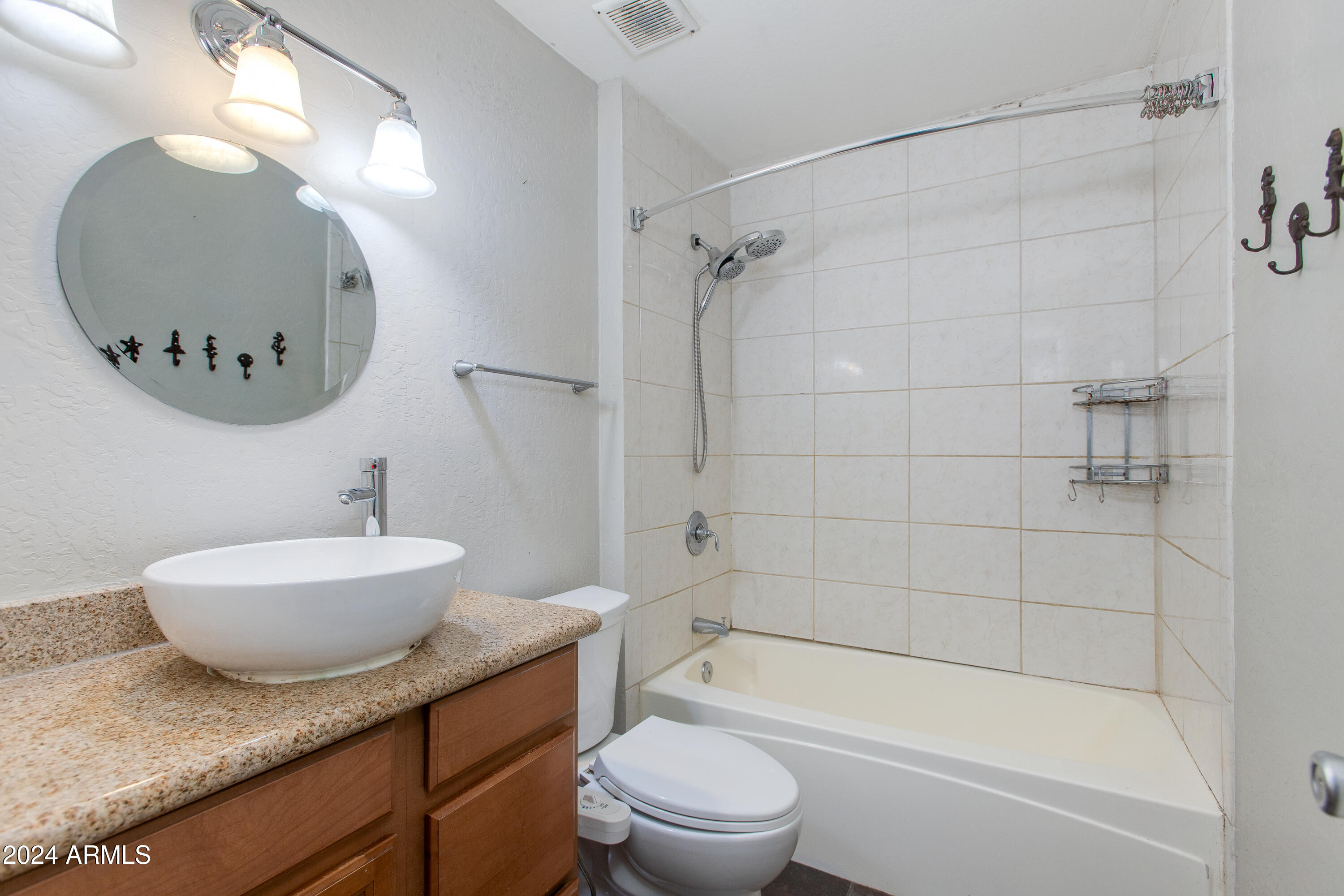 225 N STANDAGE, 10
