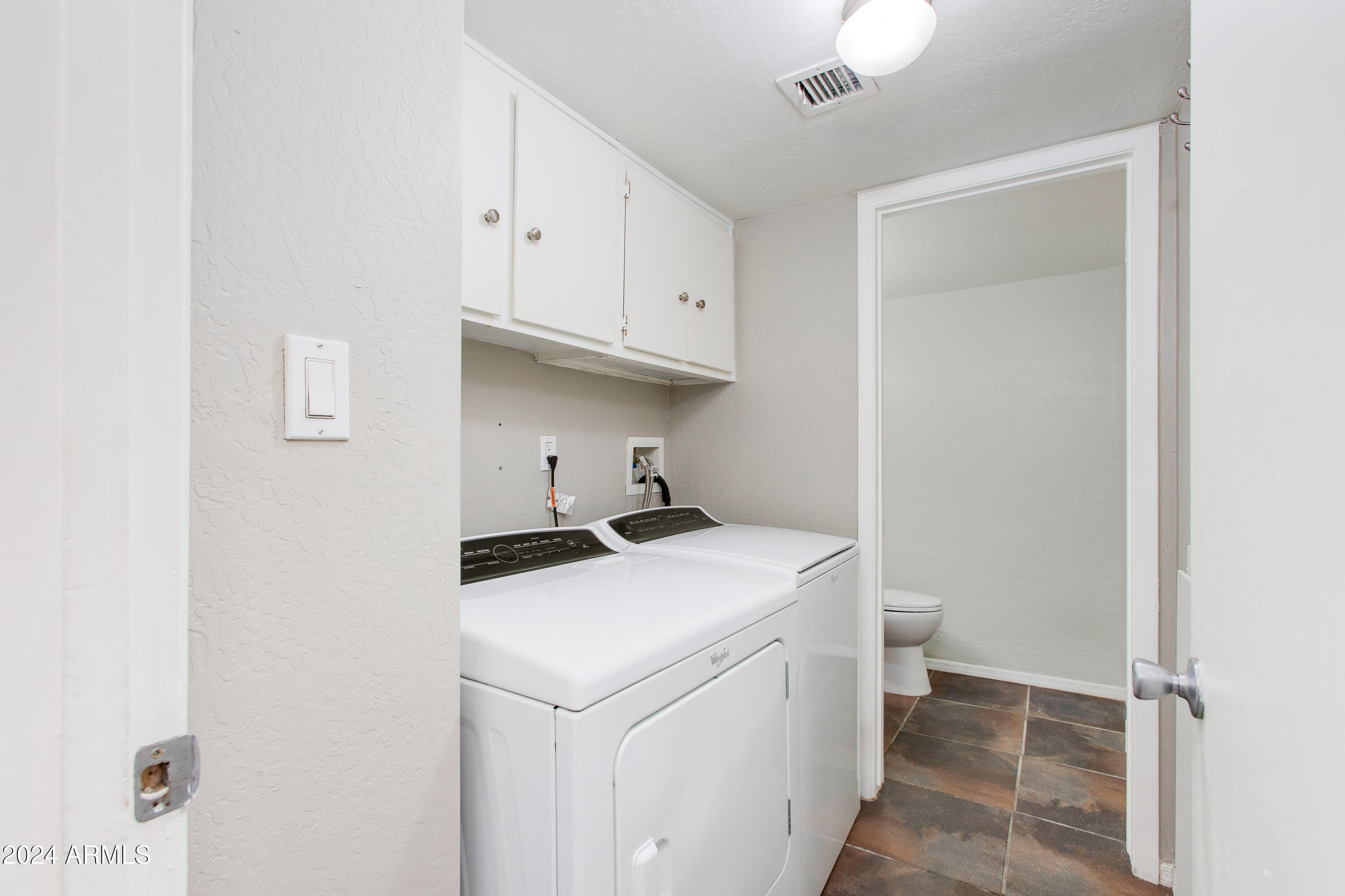 225 N STANDAGE, 10
