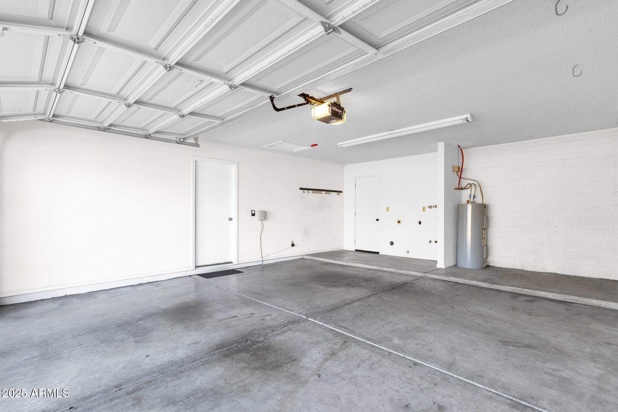 129 E CAMPO BELLO Drive
