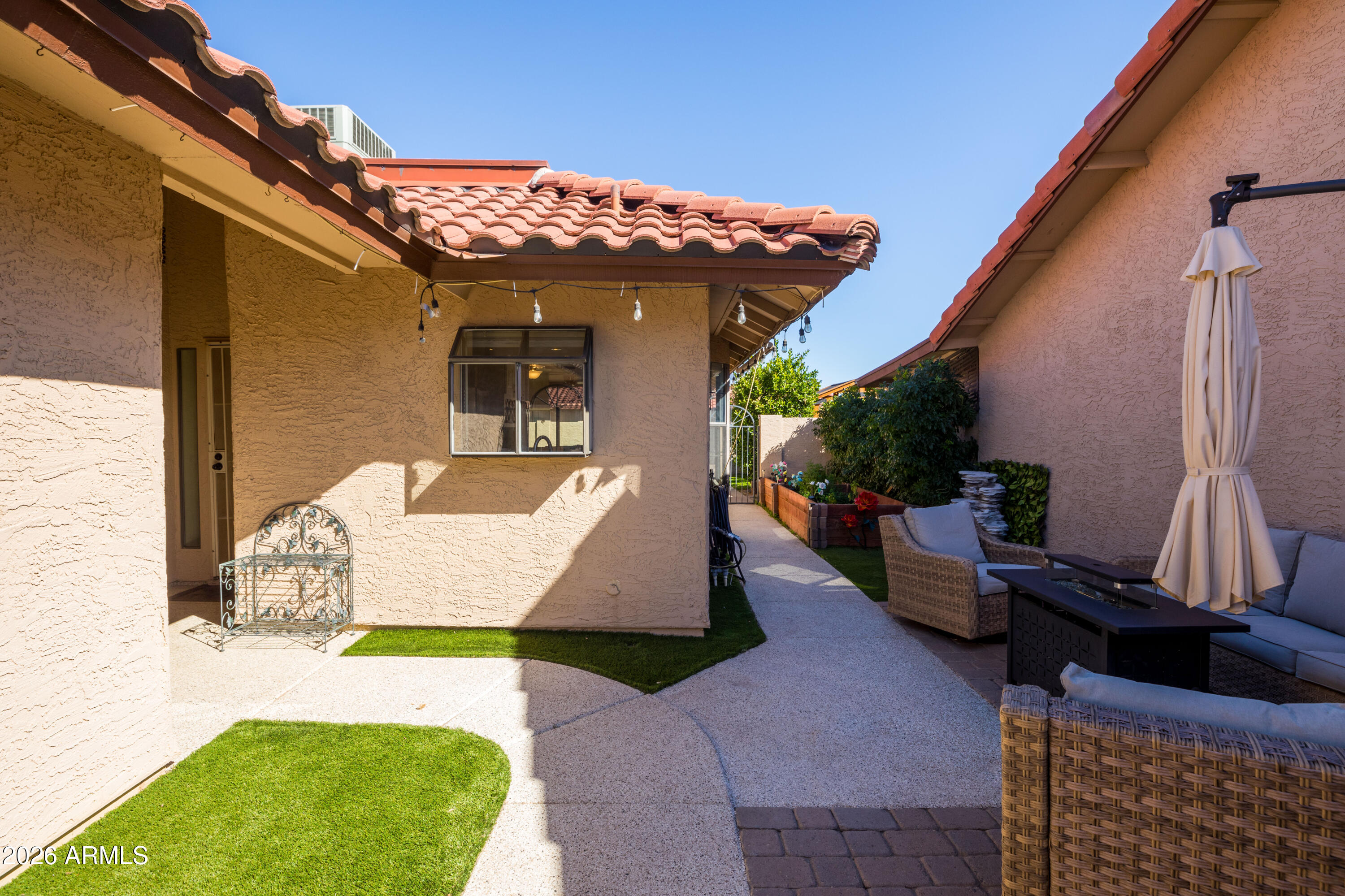 5210 E CORONADO Circle