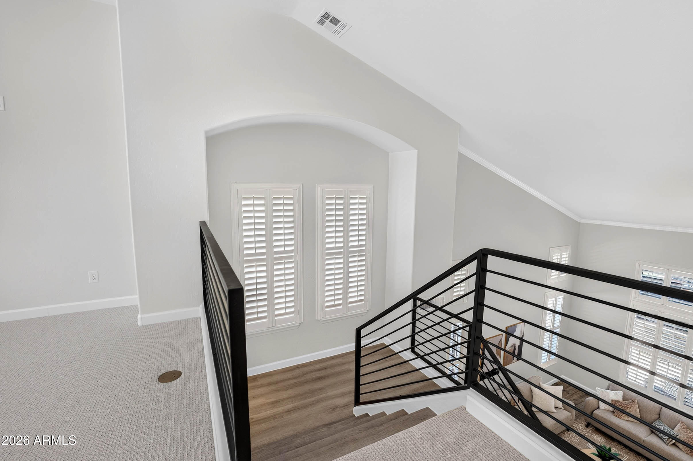1933 E GEMINI Place