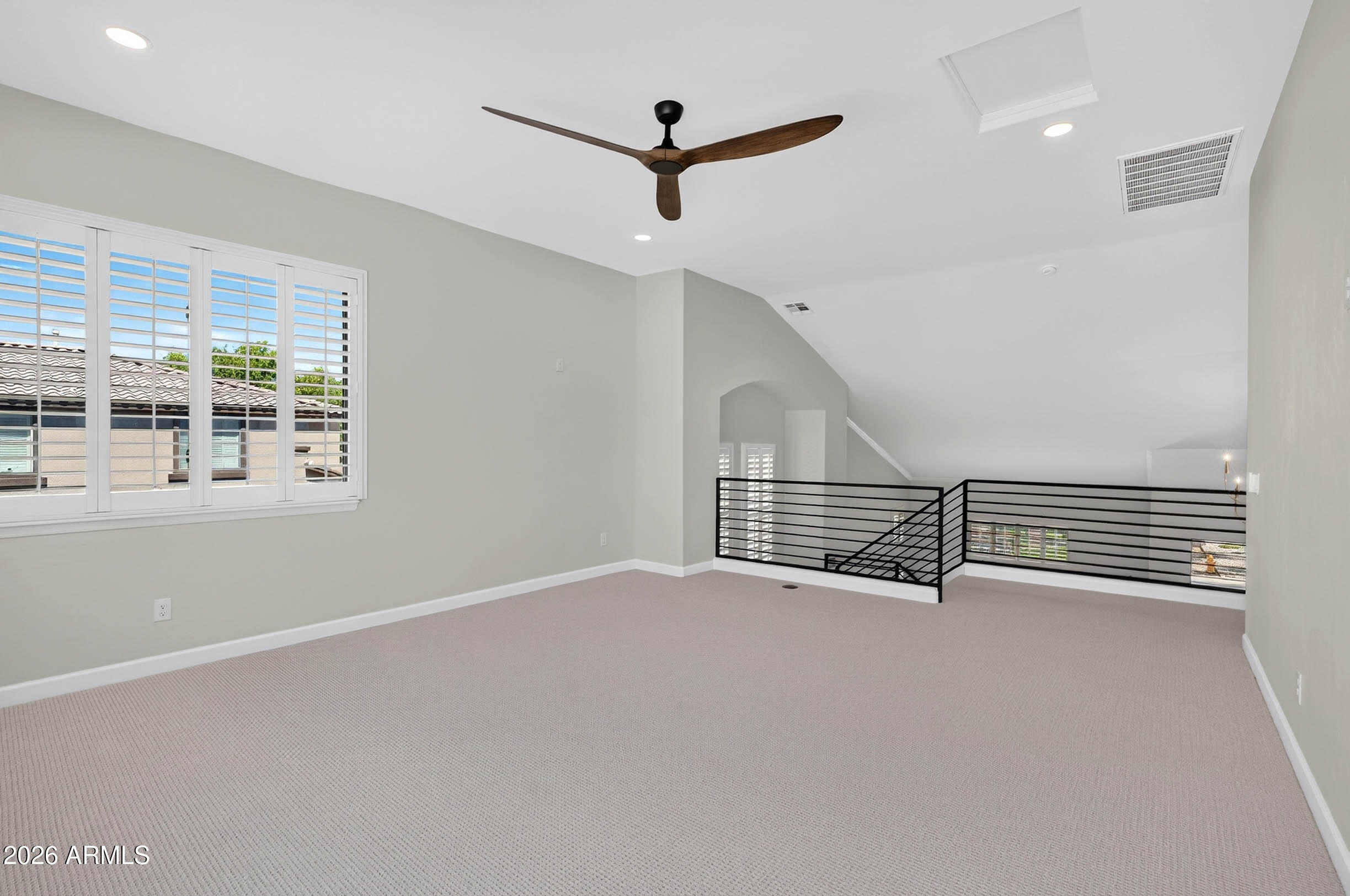 1933 E GEMINI Place